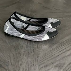 Sketcher slip on flat shoe